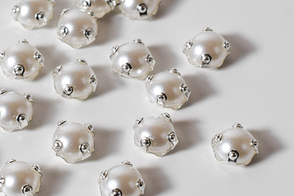 4mm-pearl-rhinestone-white