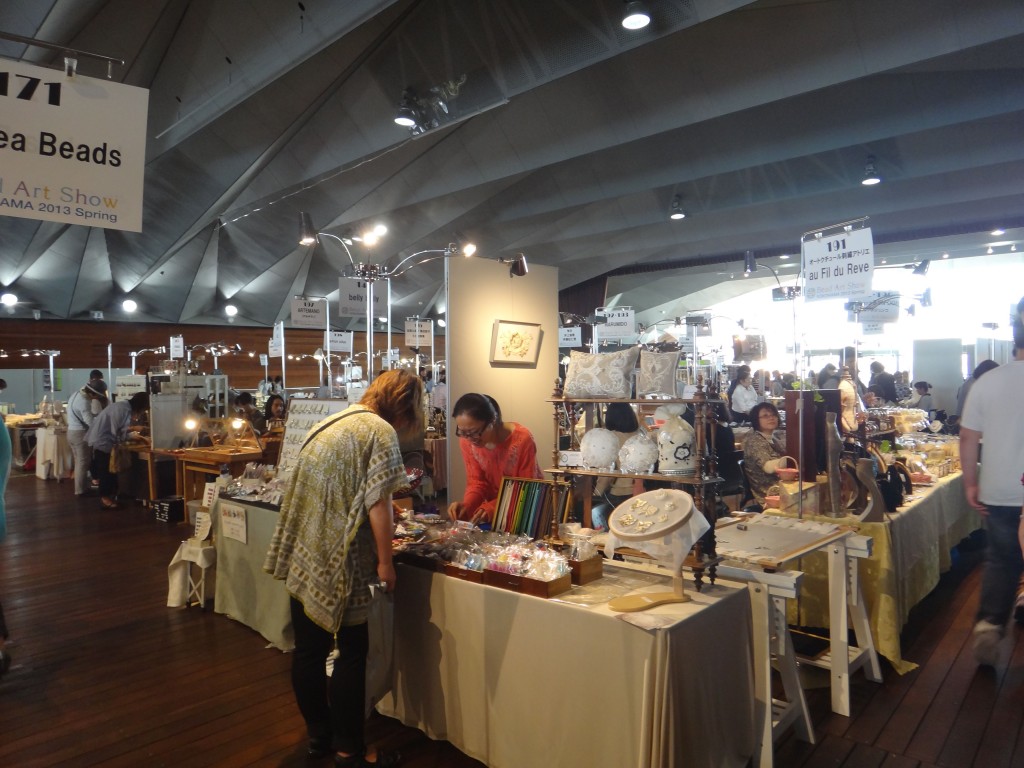 ビーズ　スパンコール　刺繍材料販売