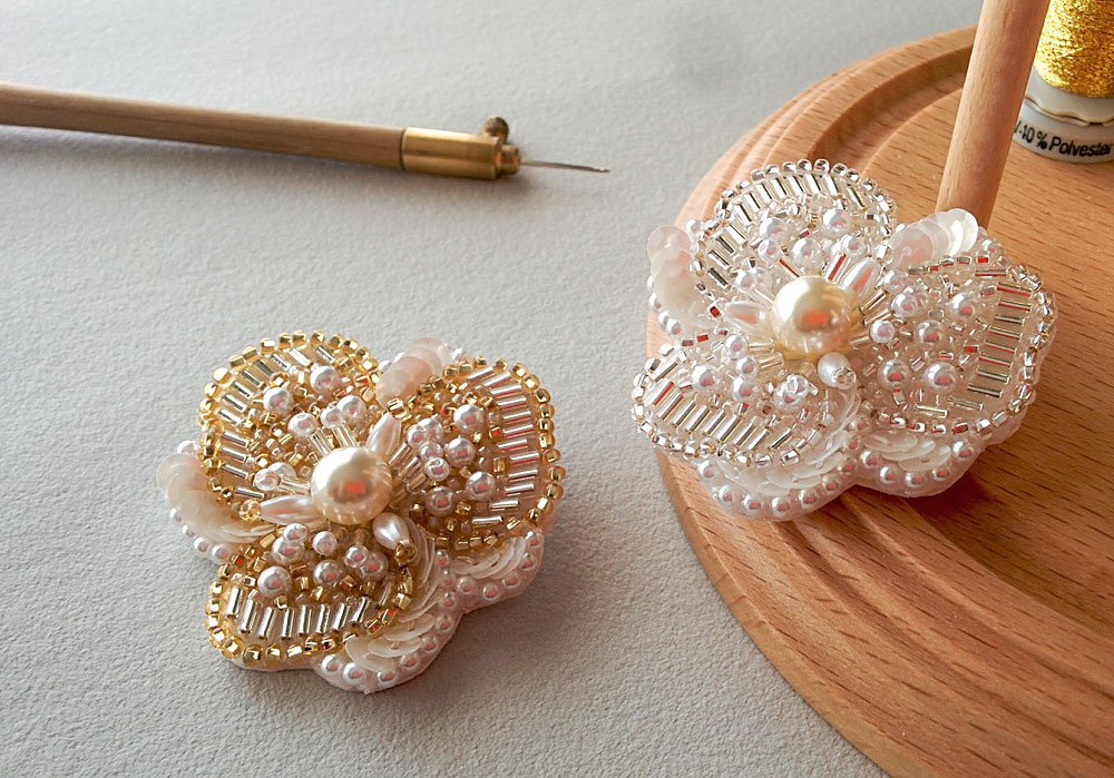 sen❤️・29点まとめ・ぬり絵みたいな ざくざく刺しゅうブローチの会 beads-embroidery-brooch-201806.jpg